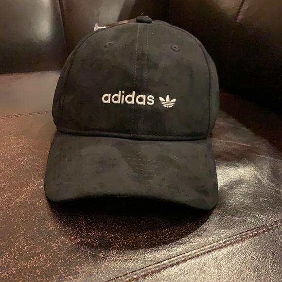 Relaxed Plus Adjustable Fit Cap Nwt 